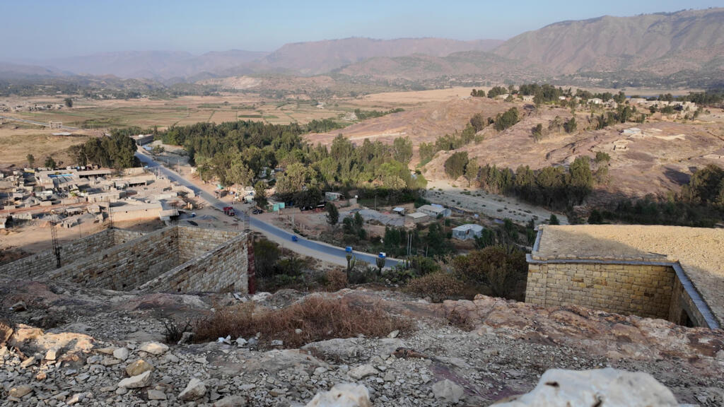 Video thumbnail for Ethiopia: Tigray rebels claim "full-blown war"