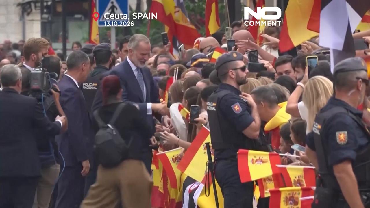 Video thumbnail for Ceuta crowds affirm Spanish identity during royal visit