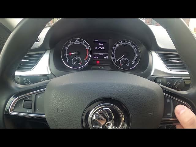 Video thumbnail for How to Manage Trip Info and Fuel Economy on Speedometer Display in Skoda Rapid II ( 2012 – 2019 )