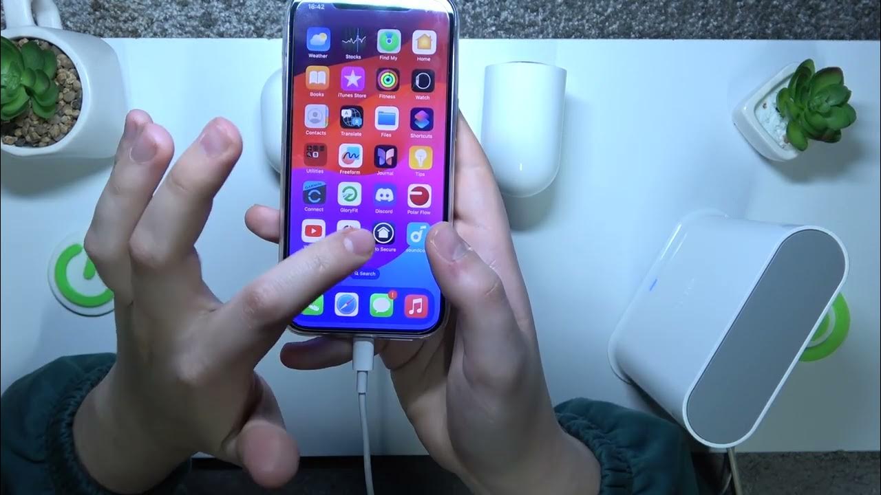 Video thumbnail for How to Switch the Night Vision to Color Mode in ARLO Pro 3 Security Camera