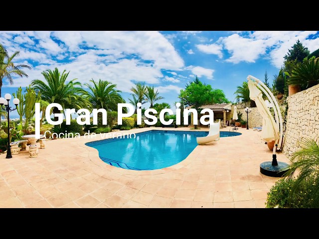 Video thumbnail for Villa a la venta con excelente vista al mar en Adsubia, Javea, Costa Blanca.