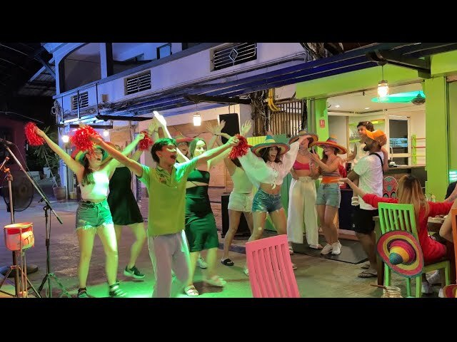 Video thumbnail for Ao Nang Beach Krabi Nightlife 4K