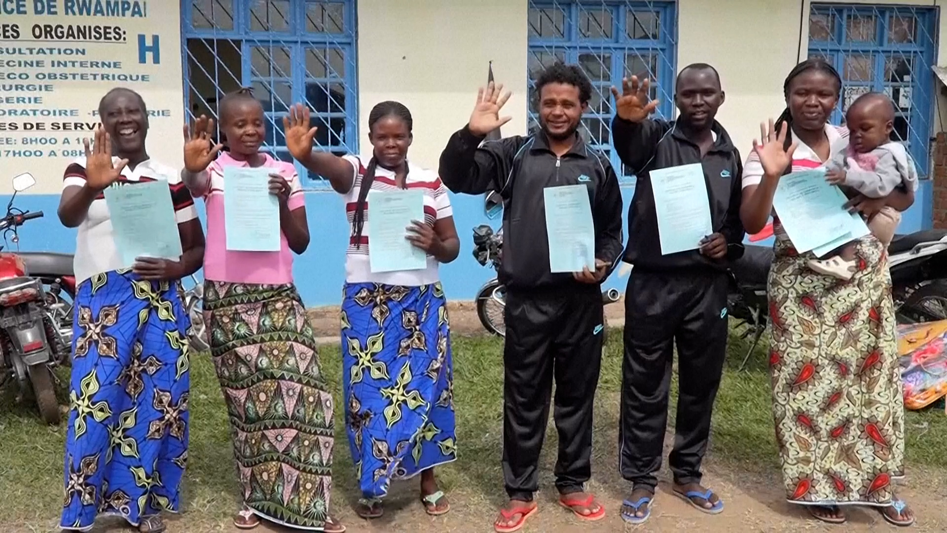 Video thumbnail for Ebola patients recover in DRC amid claims of outbreak hoax