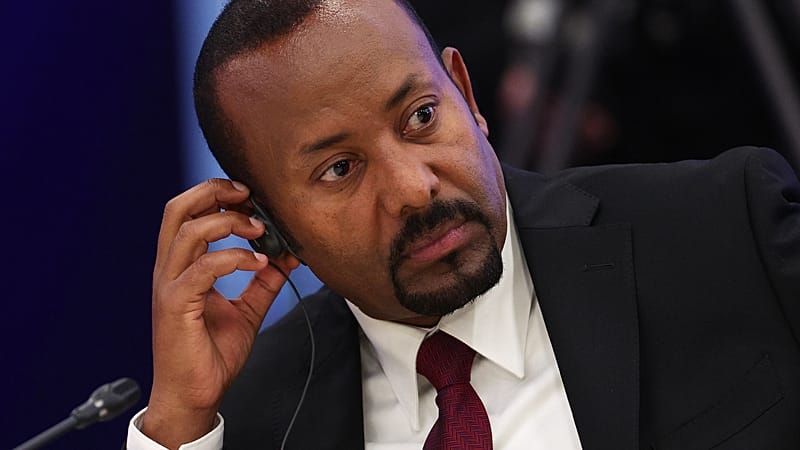 Video thumbnail for Ethiopia and Eritrea sever ties as Tigray fighting intensifies