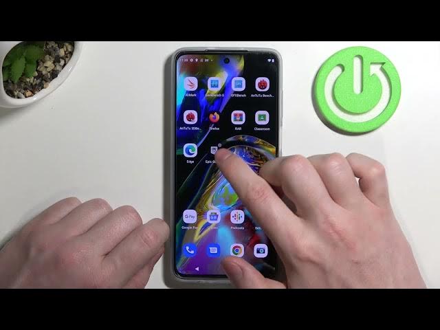 Video thumbnail for Is Fortnite Available on MOTOROLA MOTO G82 – Download Fortnite Game