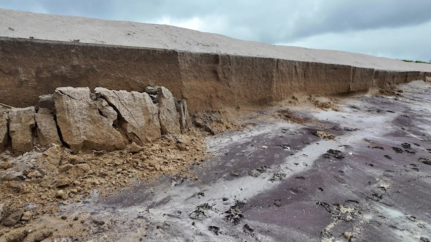 Video thumbnail for Nor’easter causes erosion, closures and flood damage at Long Island state parks
