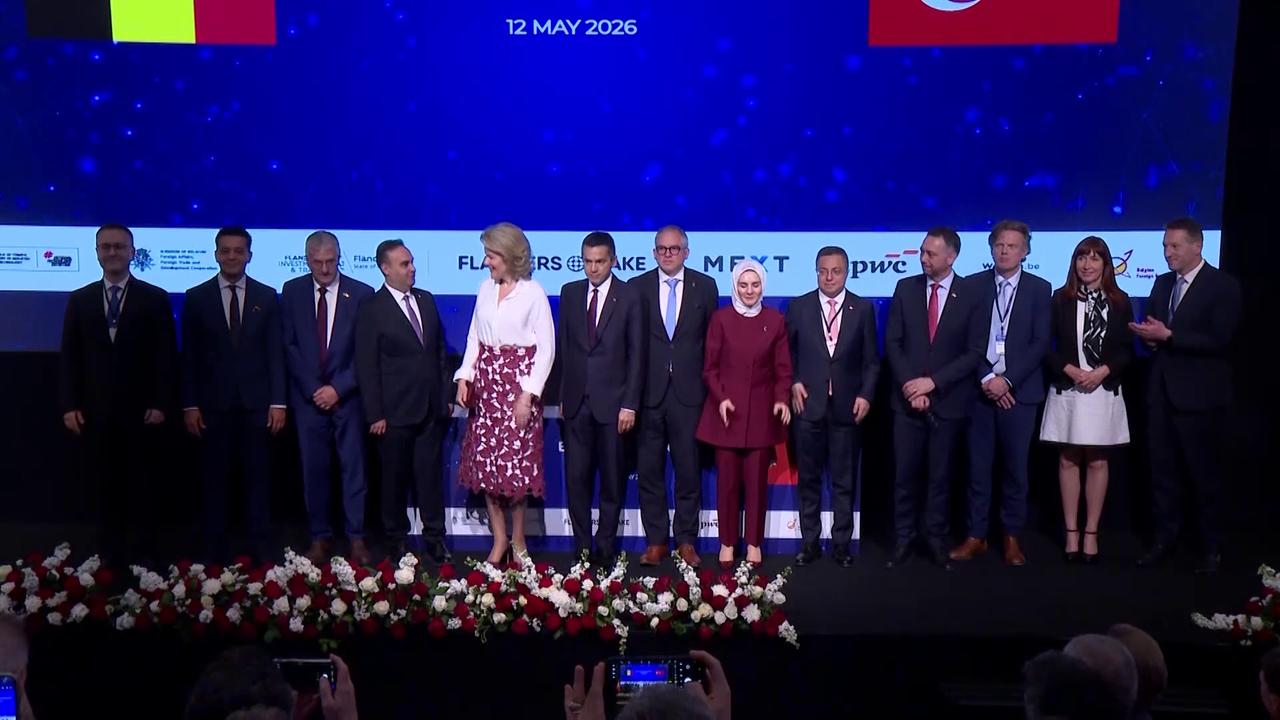 Video thumbnail for Türkiye: Belgian Queen Mathilde attends dialogue session at MEXT Technology Center in Istanbul.