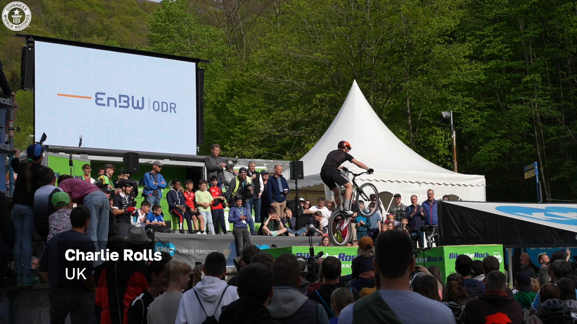 'Video thumbnail for Most bicycle jumps between platforms in one minute'