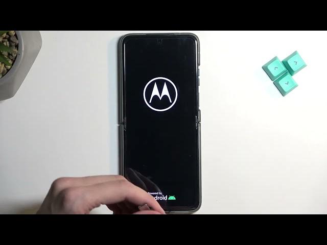 Video thumbnail for How to Hard Reset MOTOROLA Razr 40 via Settings