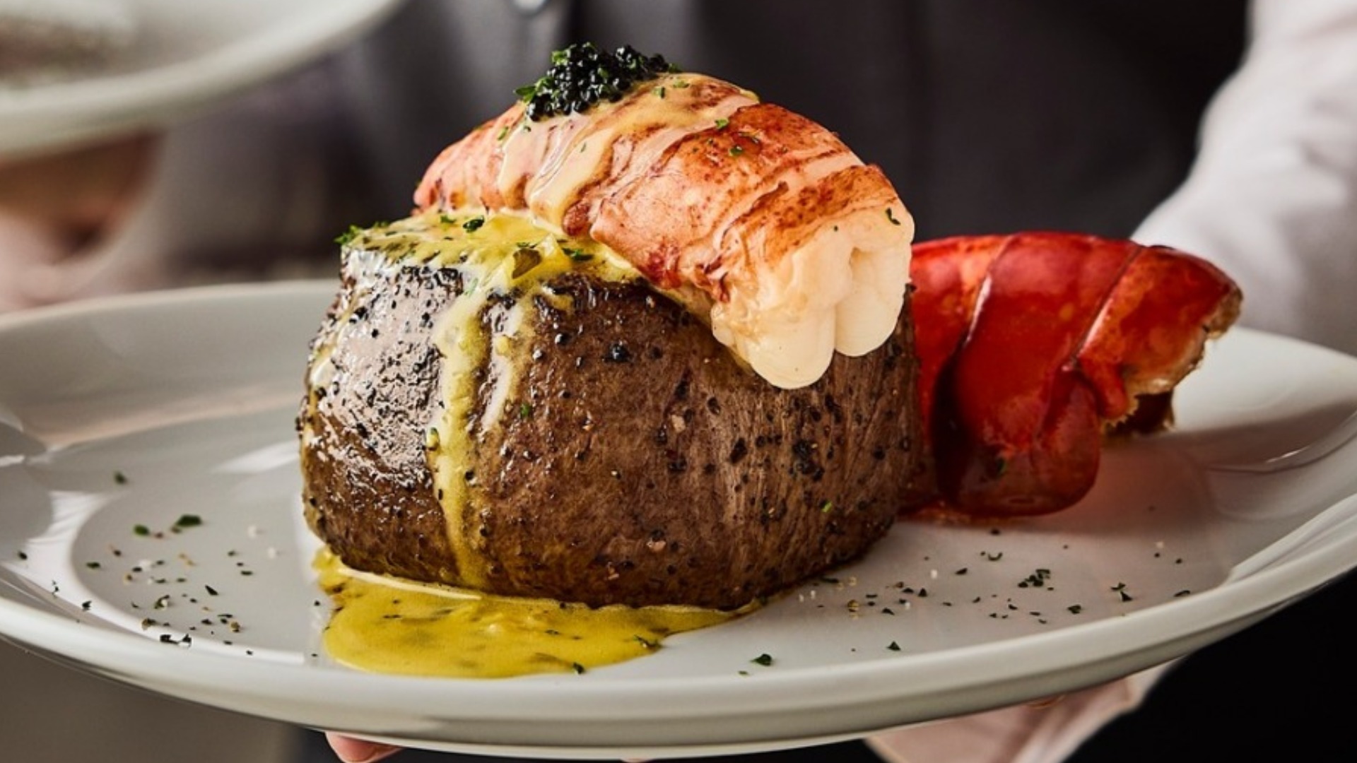 Video thumbnail for Watch This Before Eating At Fleming's Steakhouse