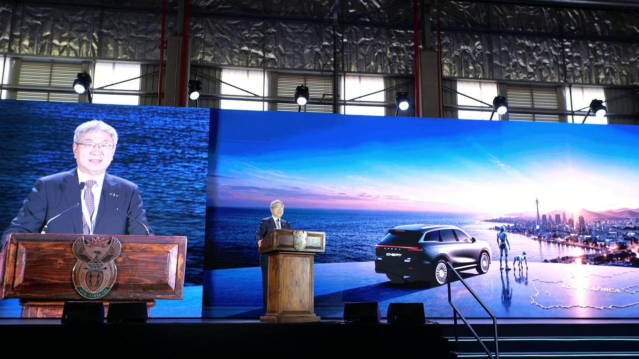 Video thumbnail for South Africa: Chinese automaker Chery opens first South African manufacturing plant, eyes broader African market.