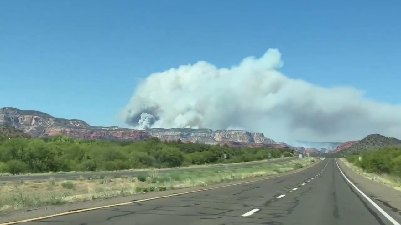 Video thumbnail for US: Pocket Fire Surges Near Sedona, Arizona.