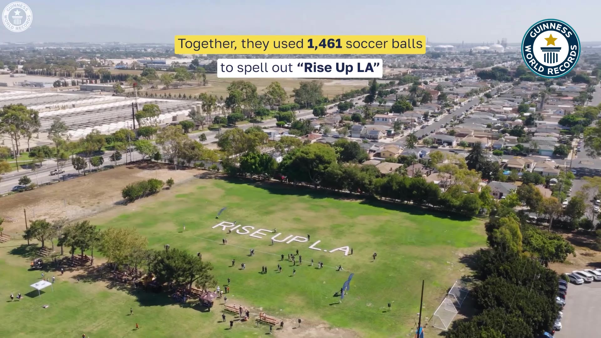 'Video thumbnail for Largest soccer ball sentence - 1,461 balls by PNC Bank'