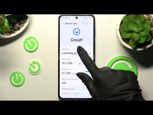Video thumbnail for How to Turn On / Off Fast Wireless Charging on Samsung Galaxy Z Flip4