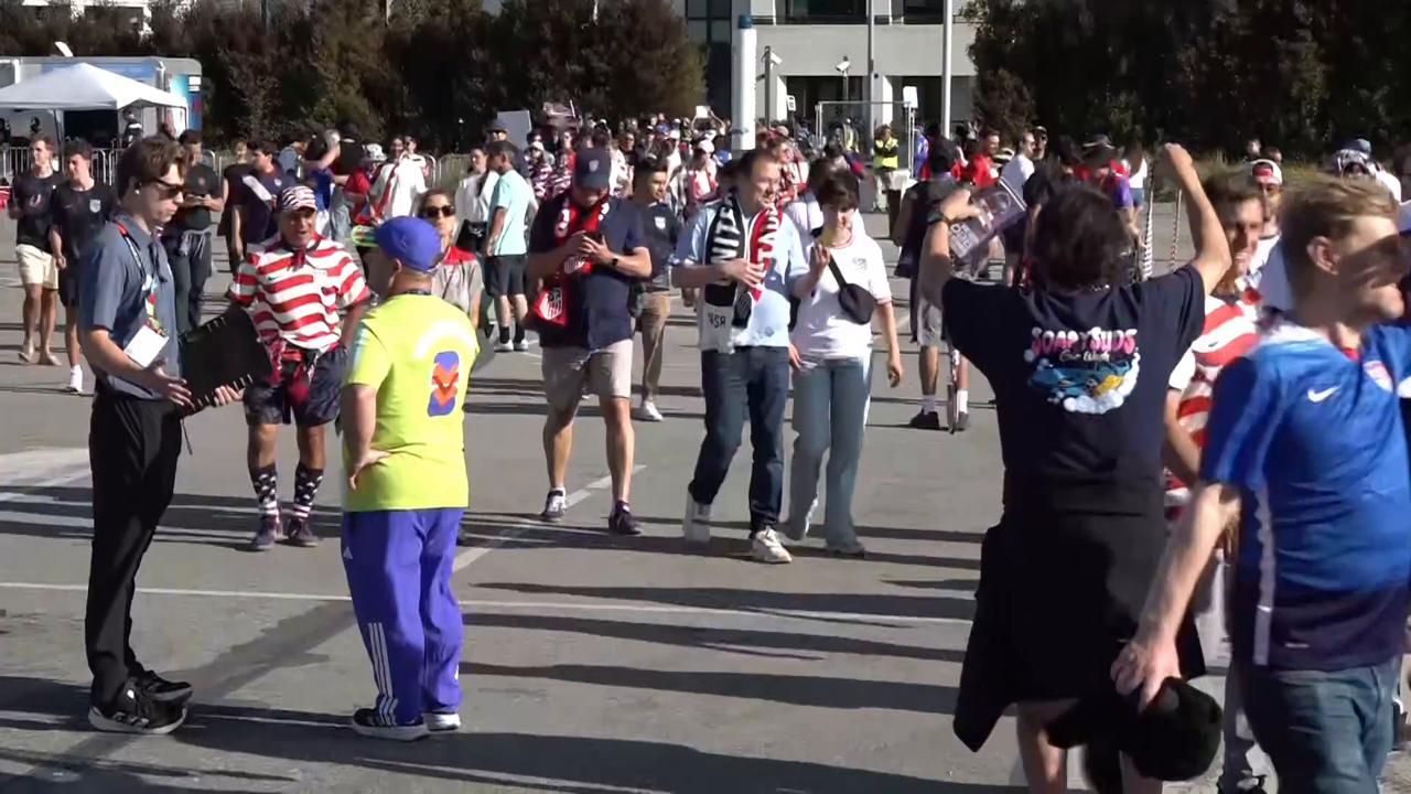 Video thumbnail for US: Turkish, US fans arrive at stadium for FIFA World Cup clash in Los Angeles.