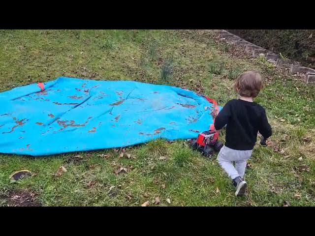 Video thumbnail for RC Monstertruck Predator von Real.... gefahren von meinem 3 Jährigen Sohn...