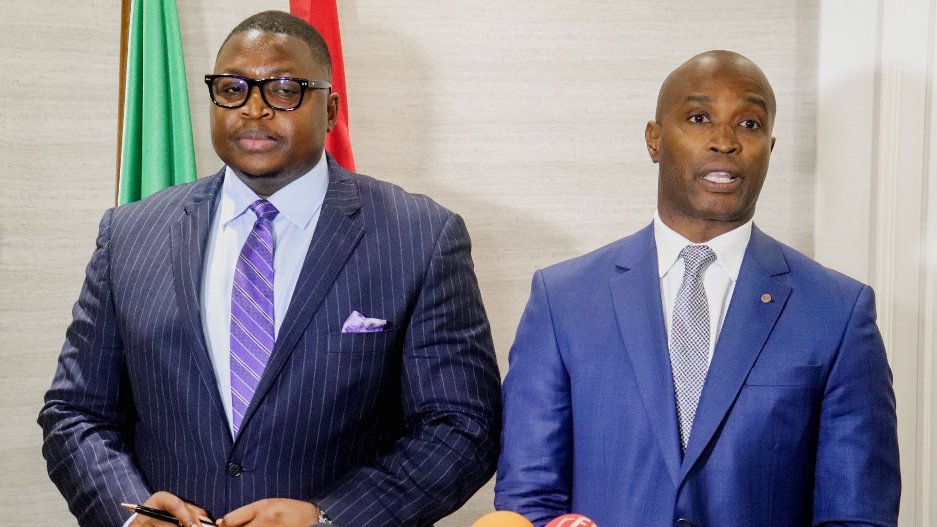 Video thumbnail for ECOWAS delegation visits Guinea-Bissau for talks after military coup