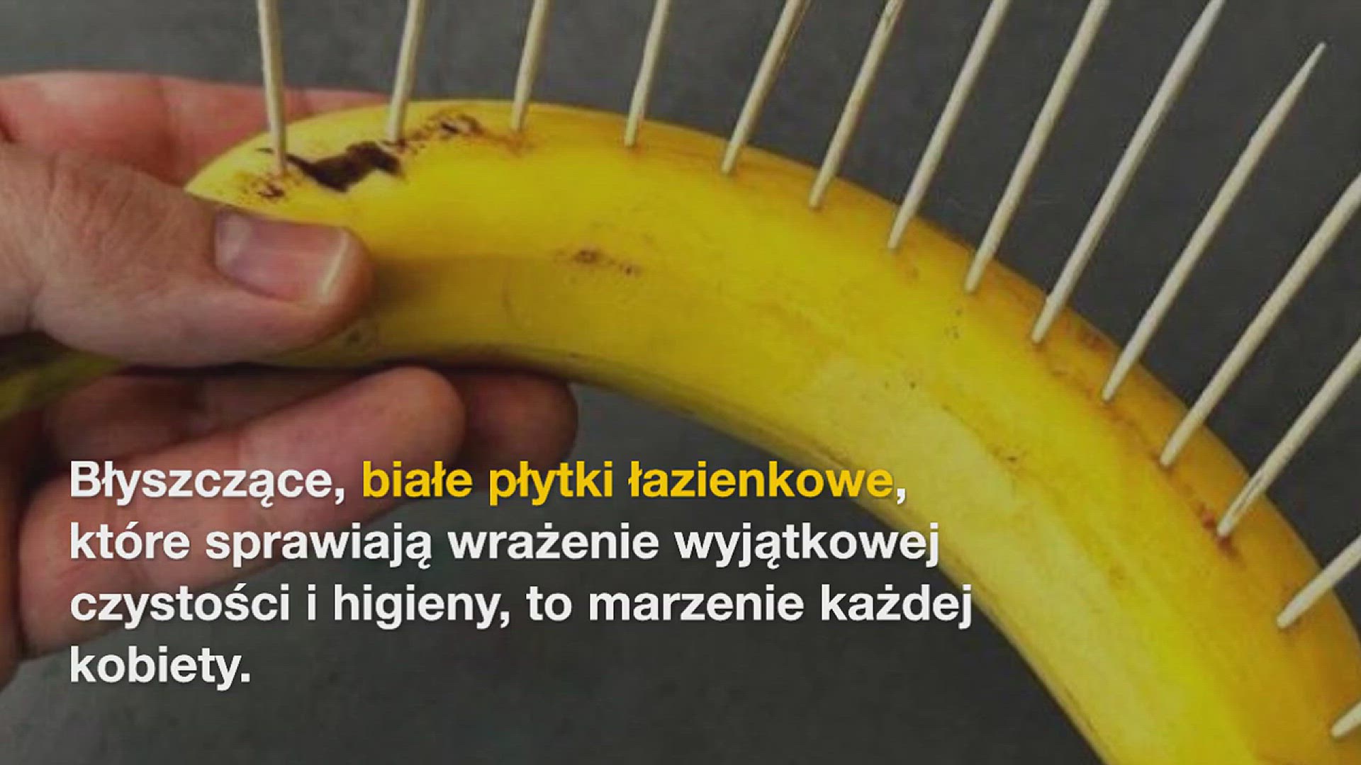 Video thumbnail for Dzięki temu magicznemu składnikowi płytki łazienkowe powrócą do bieli i blasku