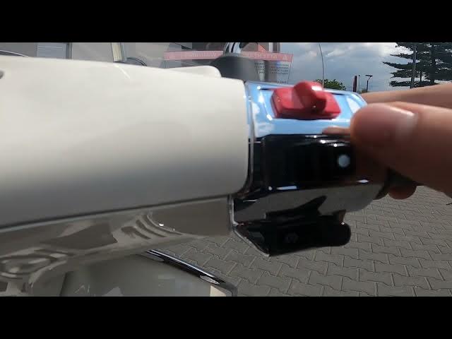 Video thumbnail for How to Change System Time on Speedometer in Vespa Primavera ( 2017 - now ) - Change Date and Time