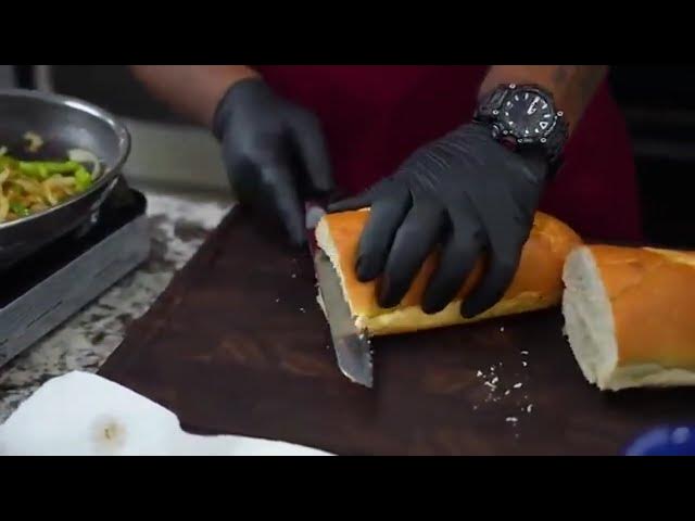 Video thumbnail for Meaty Supreme Pizza Hack