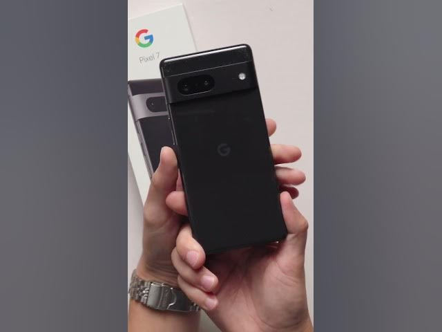 Video thumbnail for Here's the Google Pixel 7! #shorts