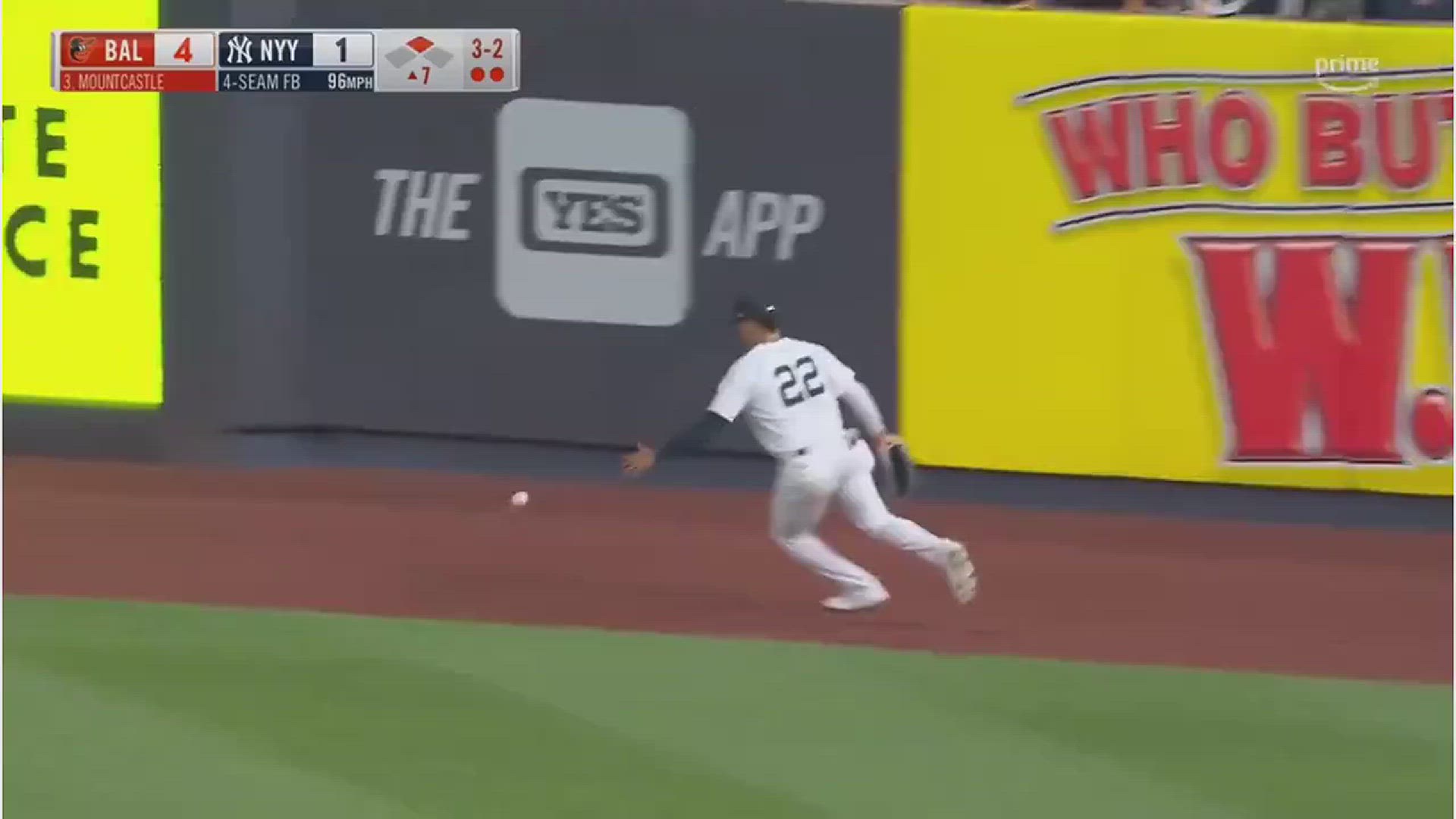 'Video thumbnail for Errores de Juan Soto a la defensa con Yankees'