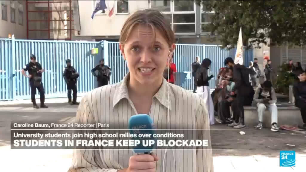 Video thumbnail for Hundreds held, dozens wounded as French school protests escalate