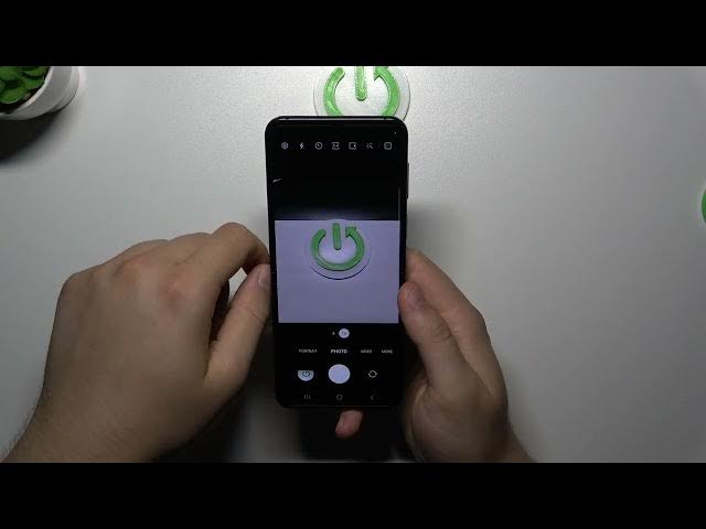 Video thumbnail for How to Adjust Camera Brightness Level on Samsung Galaxy Z Flip 5