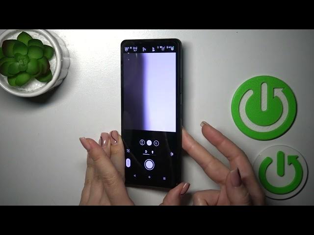 Video thumbnail for How to Launch the Camera with a Power Key Double Press on a SONY Xperia 10 V