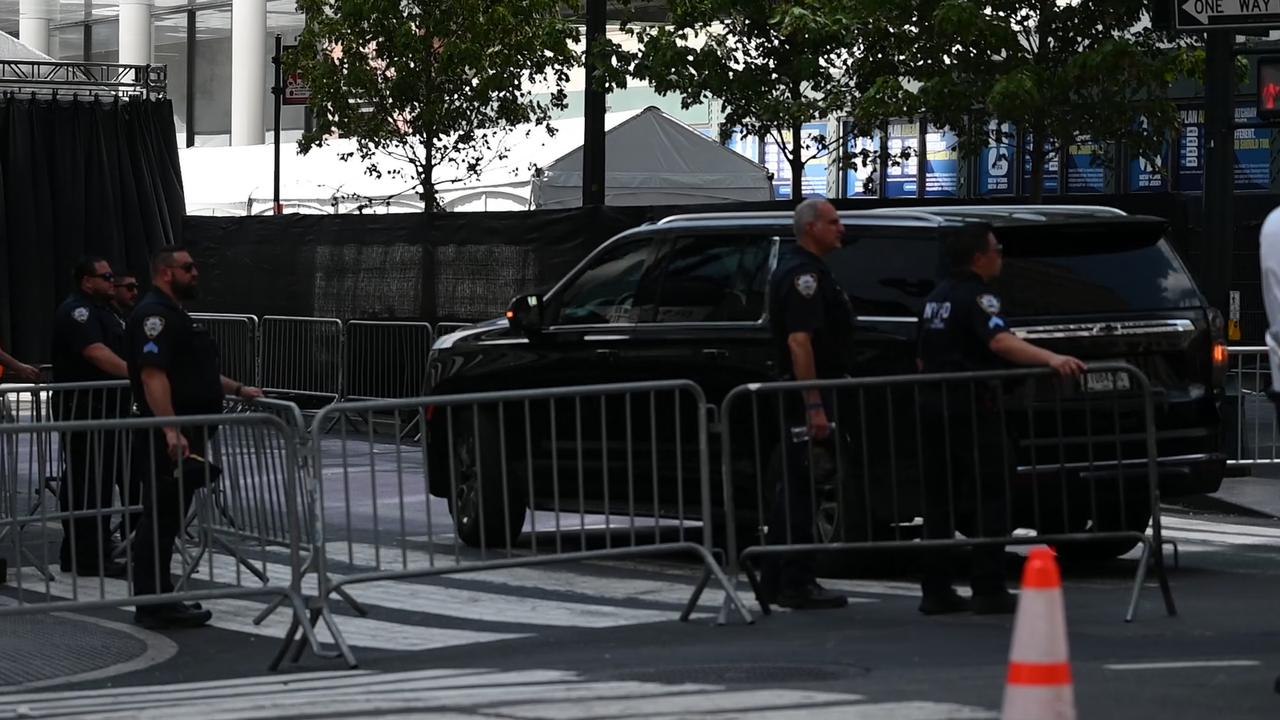 Video thumbnail for NY: New York City Prepares For Anticipated Taylor Swift And Travis Kelce Wedding Celebration 3.