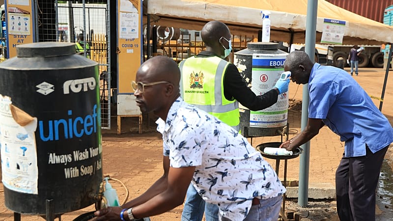 Video thumbnail for Kenya confirms eighth Ebola case as regional outbreak spreads