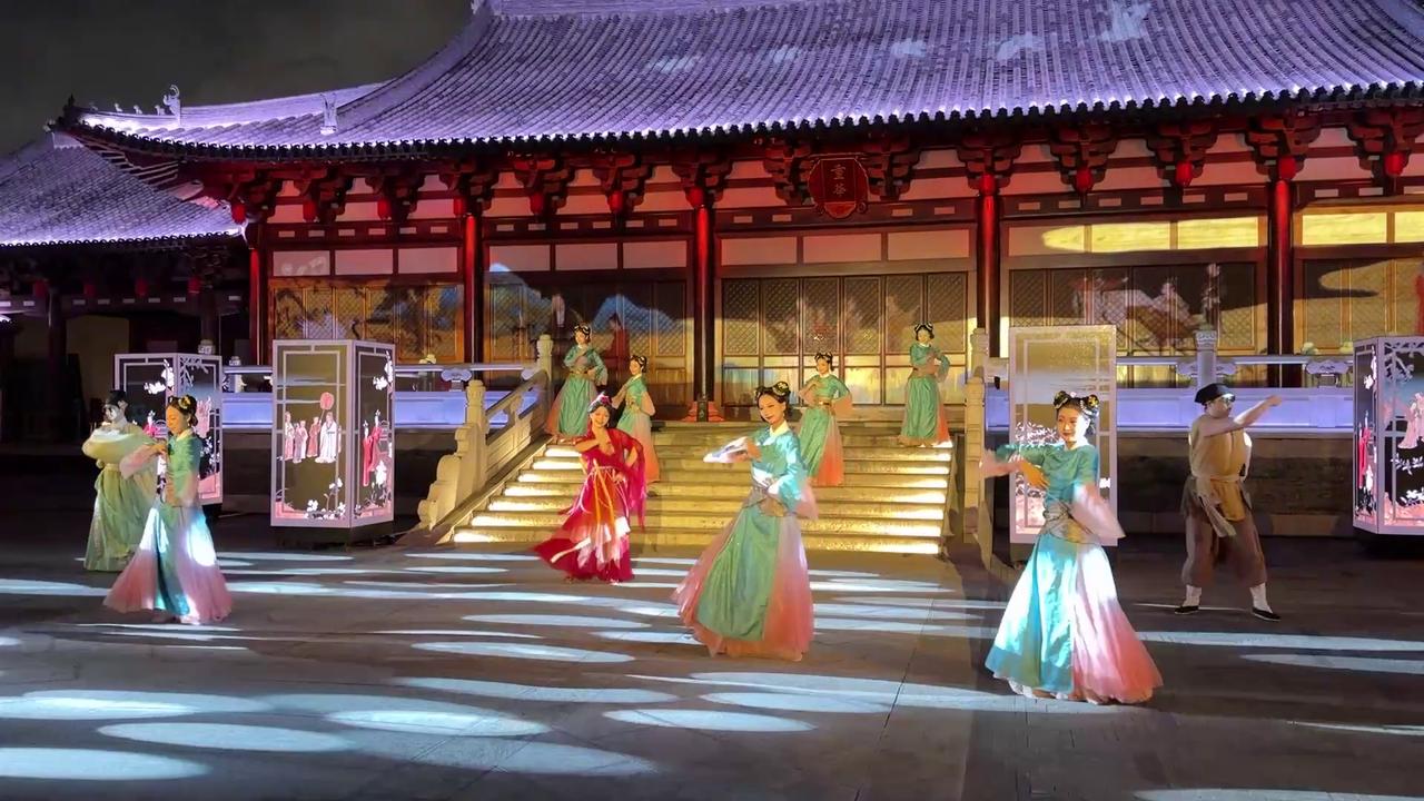 Video thumbnail for China: Deshou Palace in Hangzhou, China.