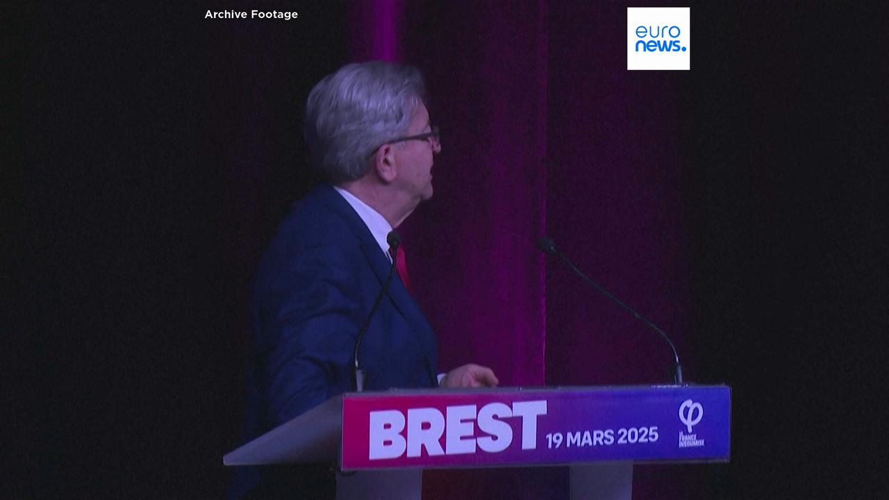 Video thumbnail for 'Far from united': Mélenchon's 2027 candidacy does not appeal to French left outside his party
