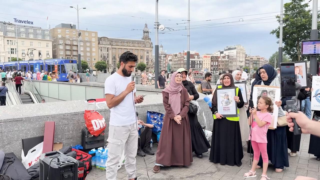 Video thumbnail for Caribbean Netherlands: Demonstrators rally in Amsterdam against killings of Gazan children in Israeli attacks.