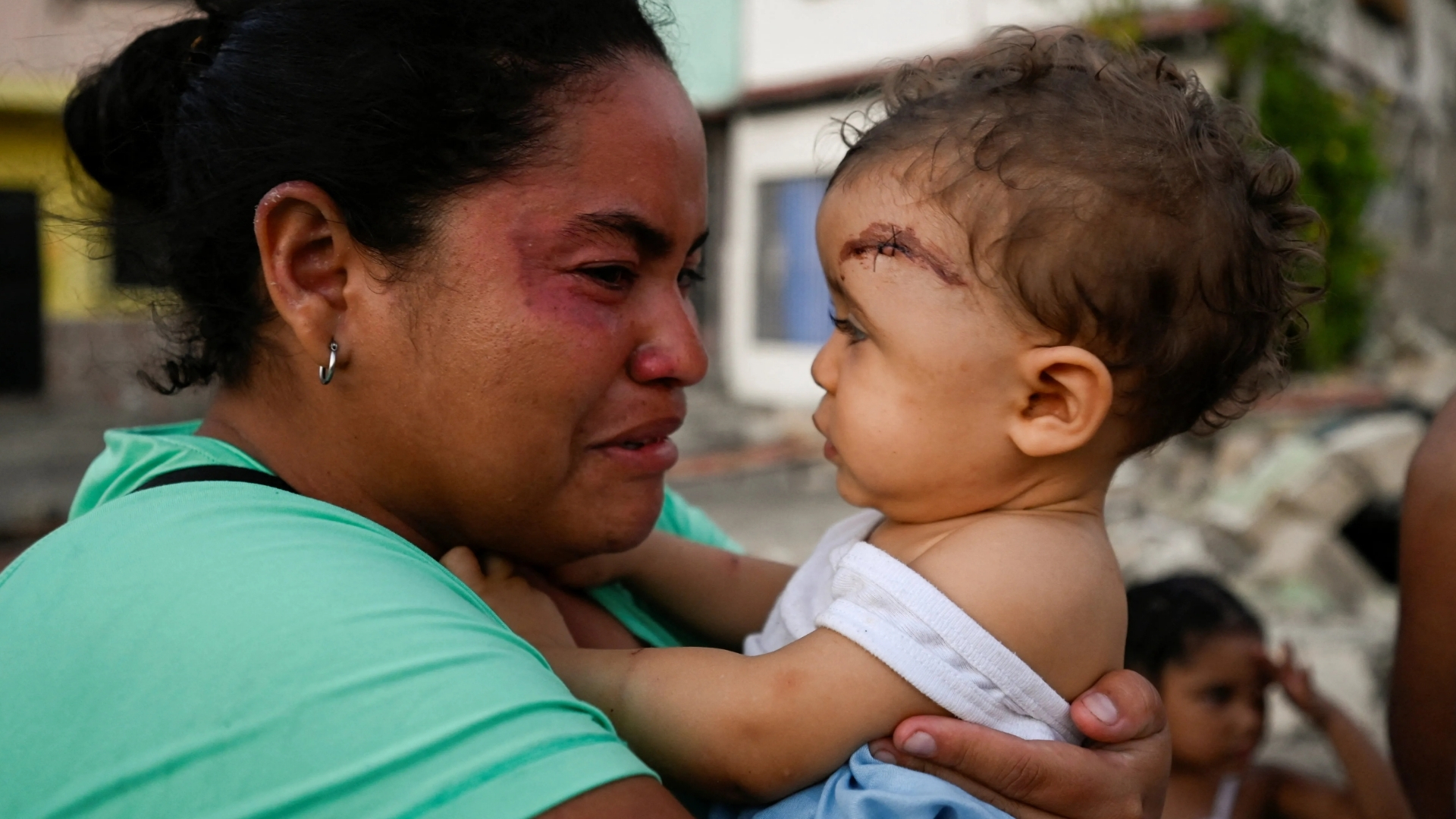 Video thumbnail for Venezuela earthquake response: La Guaira state in desperate need of more aid