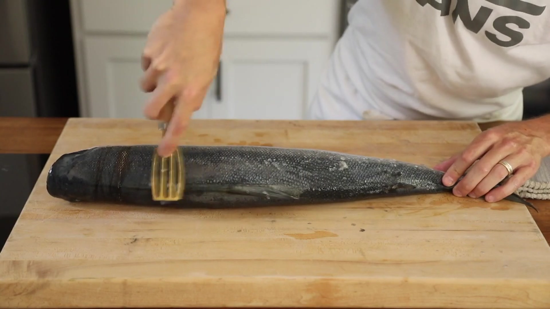 'Video thumbnail for How To Filet A Whole Salmon'