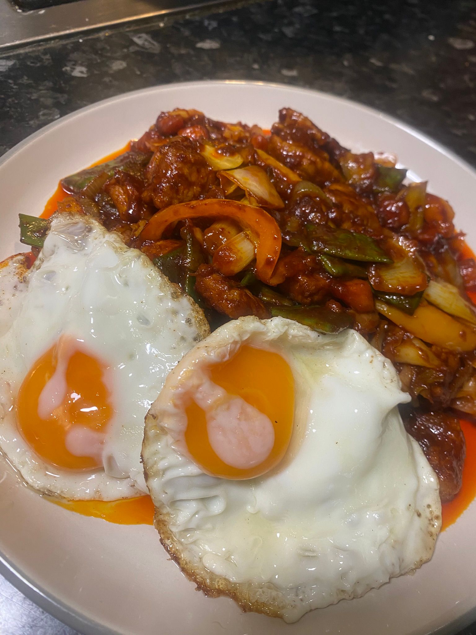 Video thumbnail for Quick Garlic Veggie & Meat Stir-Fry