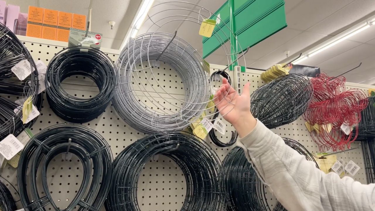 Video thumbnail for Grab a Dollar Store wreath frame for this GENIUS front door idea!