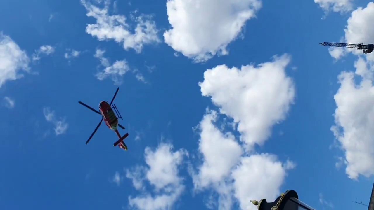 Video thumbnail for UK: Air Ambulance Lands in Trafalgar Square After Covent Garden Stabbing.