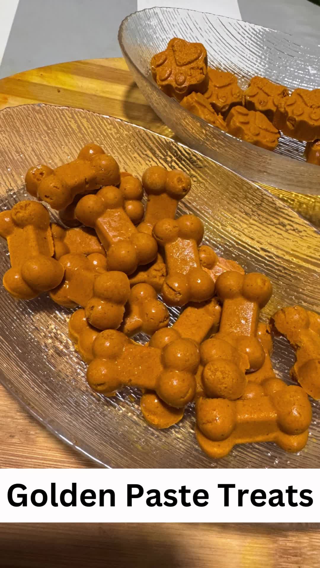 Video thumbnail for Golden Paste Dog Treat Recipe for Healthy Joints