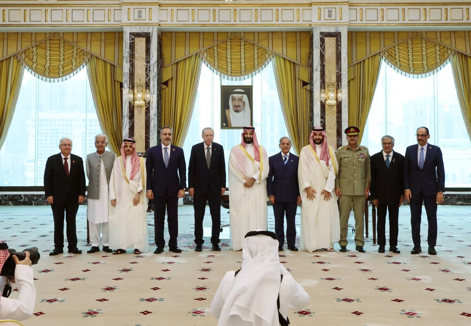Video thumbnail for Saudi Arabia, Turkey and Pakistan Strengthen Gulf Defense Cooperation