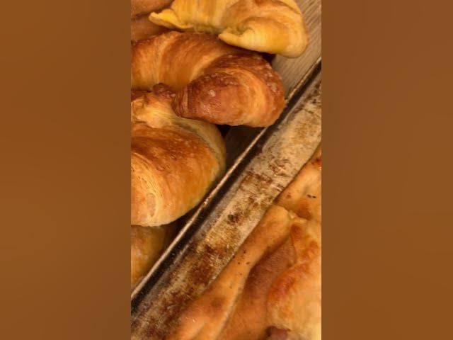 Video thumbnail for Dove comprare il pane a San giorgio a Cremano ? Da Pane Mio in Via Matteotti #panemio