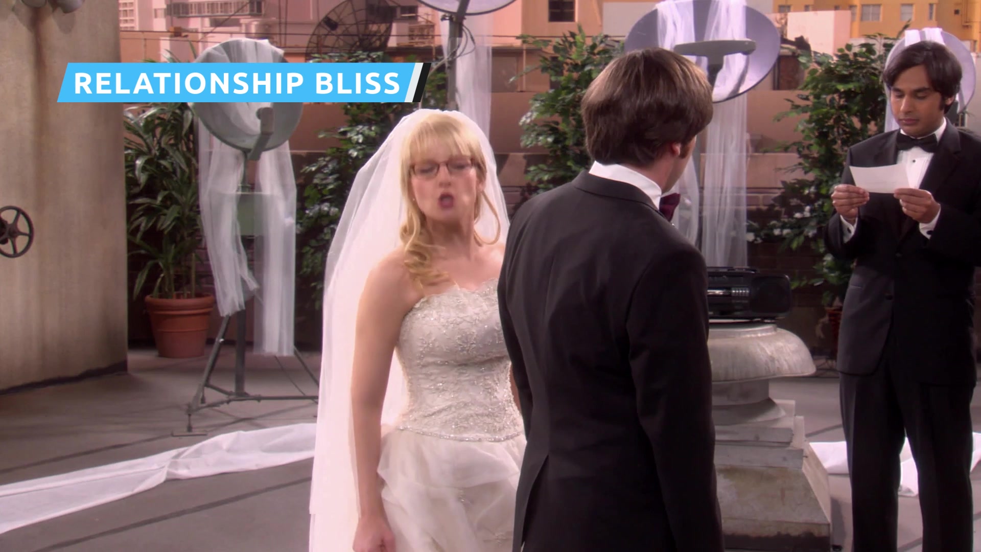 Video thumbnail for 47 Times The Big Bang Theory Stars Mayim Bialik & Melissa Rauch Broke Other Actors On Set