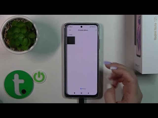 Video thumbnail for How to Hide Photos in the Gallery of REDMI Note 12S - Putting Media into Private Safe