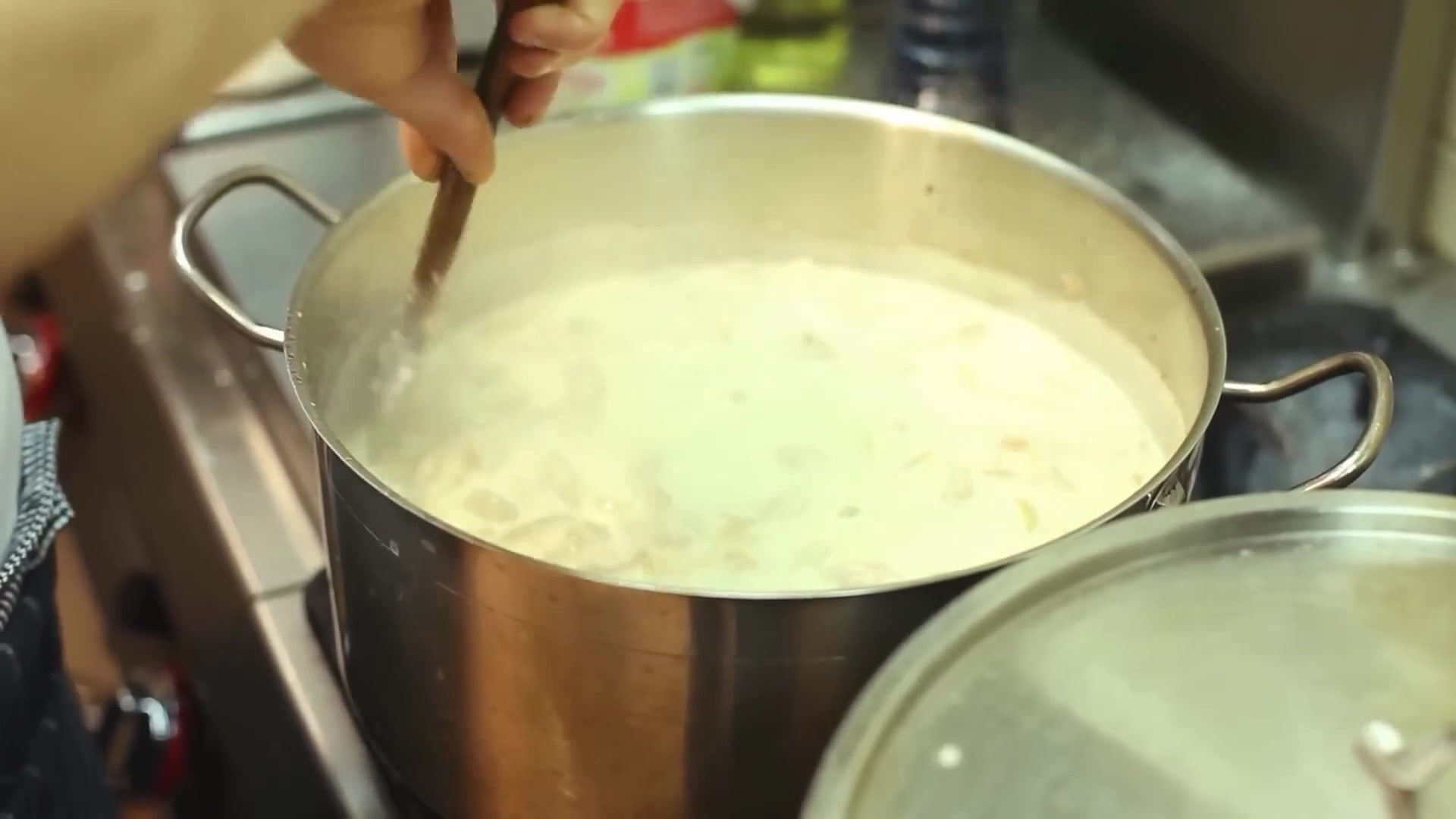 Video thumbnail for The Canned Ingredient That Adds Texture To Instant Mashed Potatoes