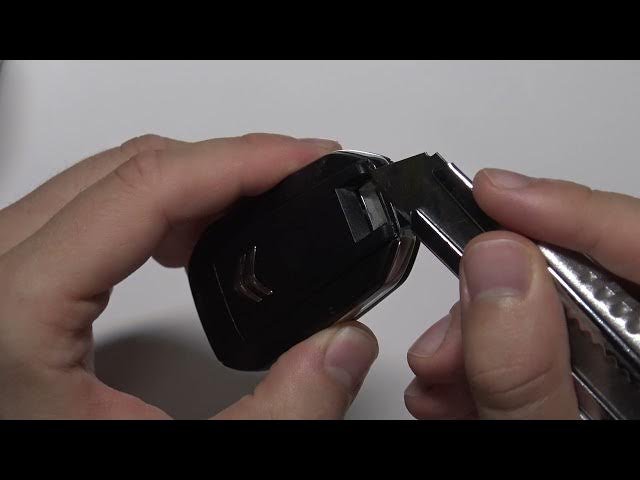 Video thumbnail for How to Replace Battery in Citroen C3 Car Key Fob - Install New Battery in Citroen C3 Car Key