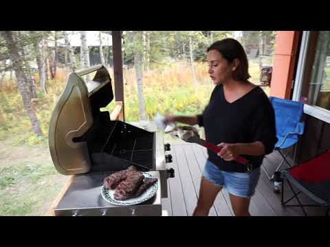 Video thumbnail for How to Clean Your Grill - Simply Jocelyn