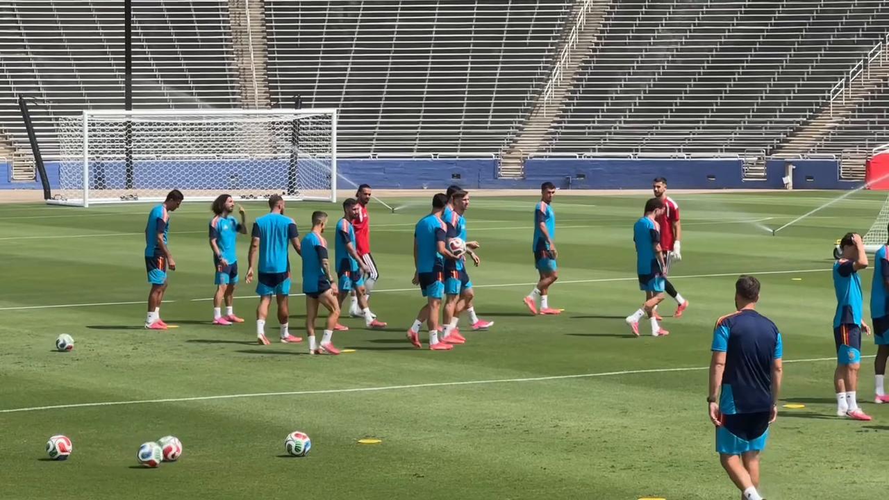 Video thumbnail for US: Spain completes preparations for Portugal World Cup clash.