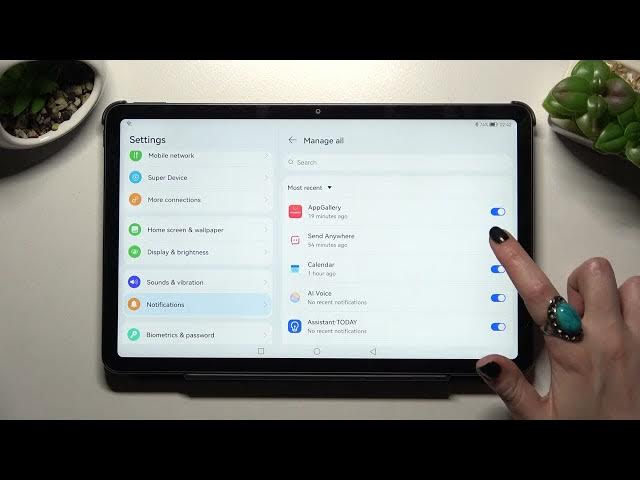 Video thumbnail for HUWAEI Matepad 10.4 2022 - How To Turn On & Off App Notifications