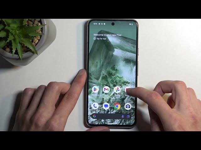 Video thumbnail for TOP TRICKS for Google Pixel 8 | Best Features!